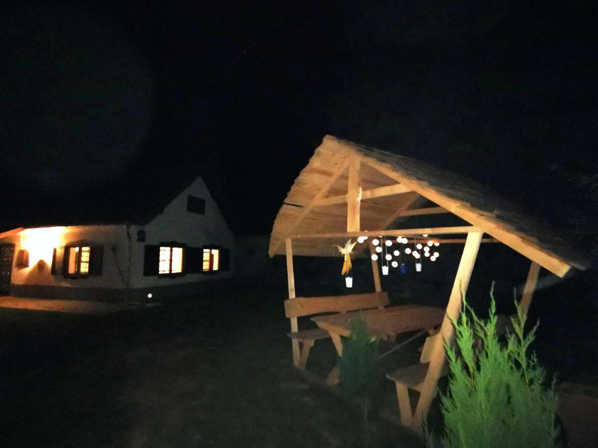 Orseg Kincse Guest House Hegyhátszentjakab Екстериор снимка